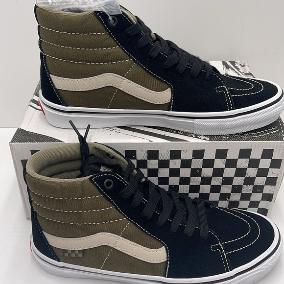 Vans Men’s Skate Sk8-Hi Black/Olive
VN0A5FCCBKO Sneakers - Picture 15 of 16